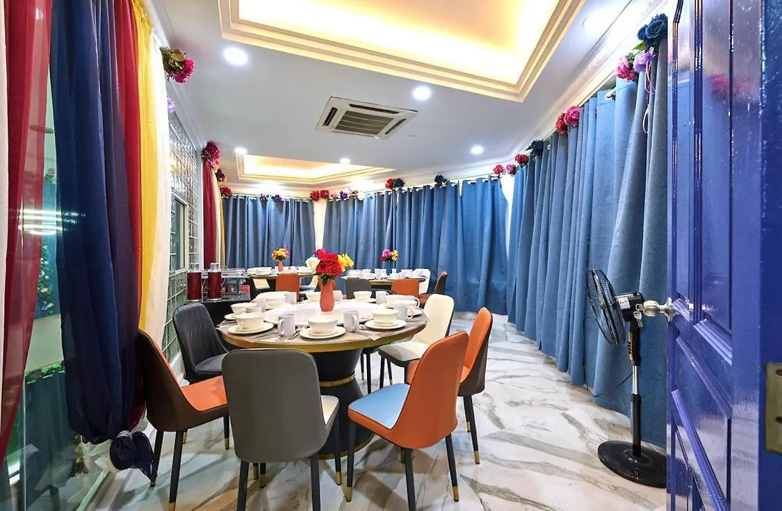 Penang Dream Banglo Sleeps 50 탄중붕가 0*,  말레이시아